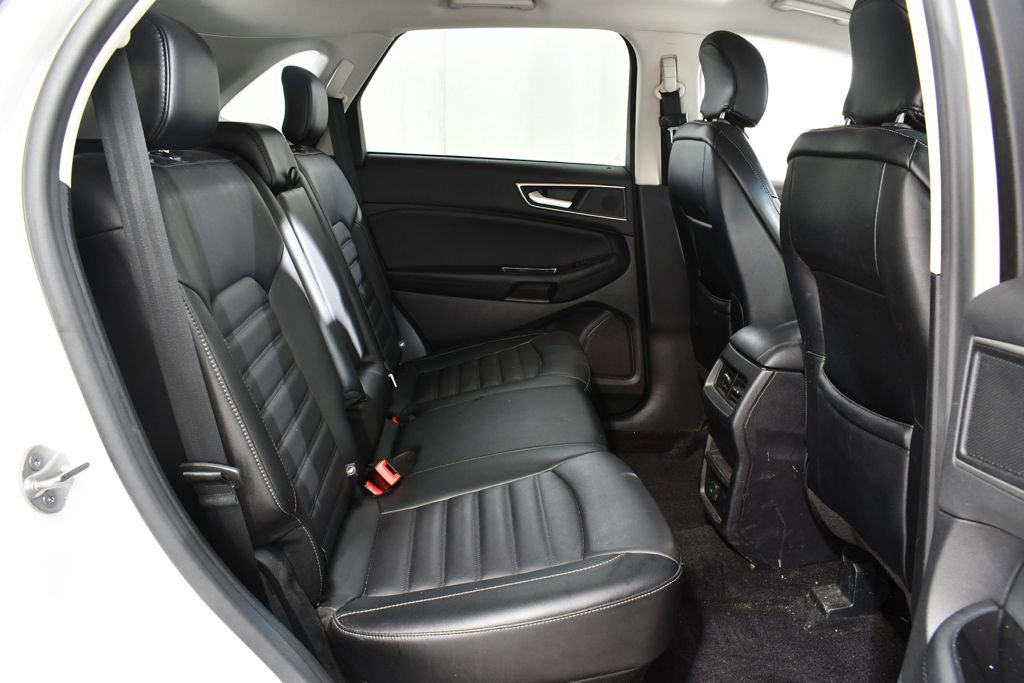 Used 2016 Ford Edge SEL w/ Equipment Group 201A AWD/4WD image 19