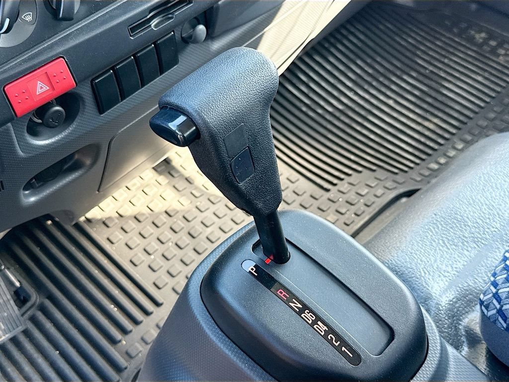 Used 2024 Chevrolet Low Cab Forward RWD image 11
