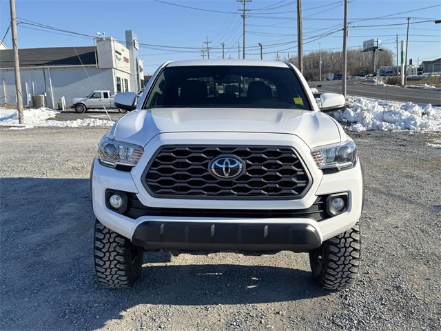 Used 2020 Toyota Tacoma TRD Off-Road w/ Technology Package image 26