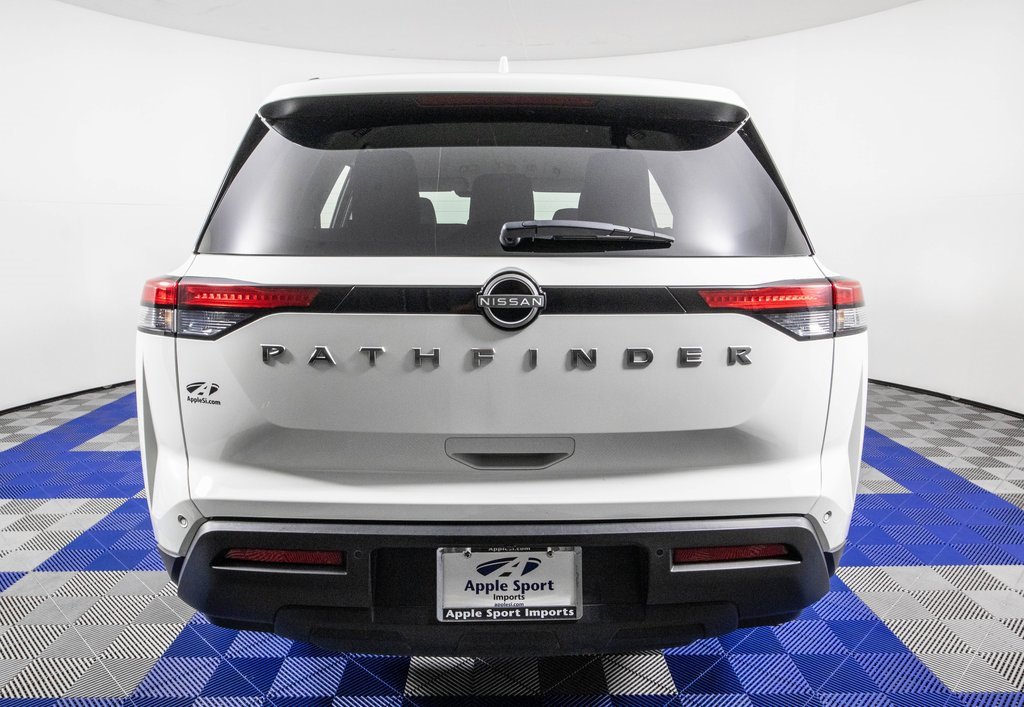 Used 2025 Nissan Pathfinder SV image 6