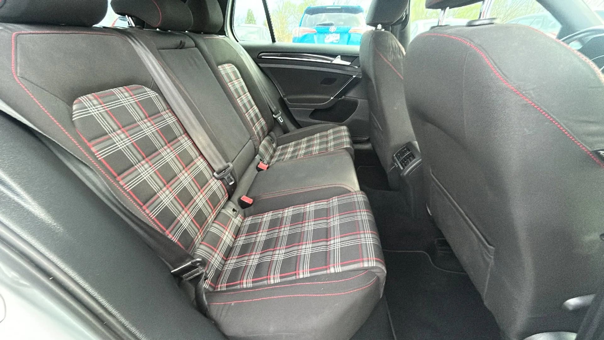 Used 2015 Volkswagen GTI S FWD image 7