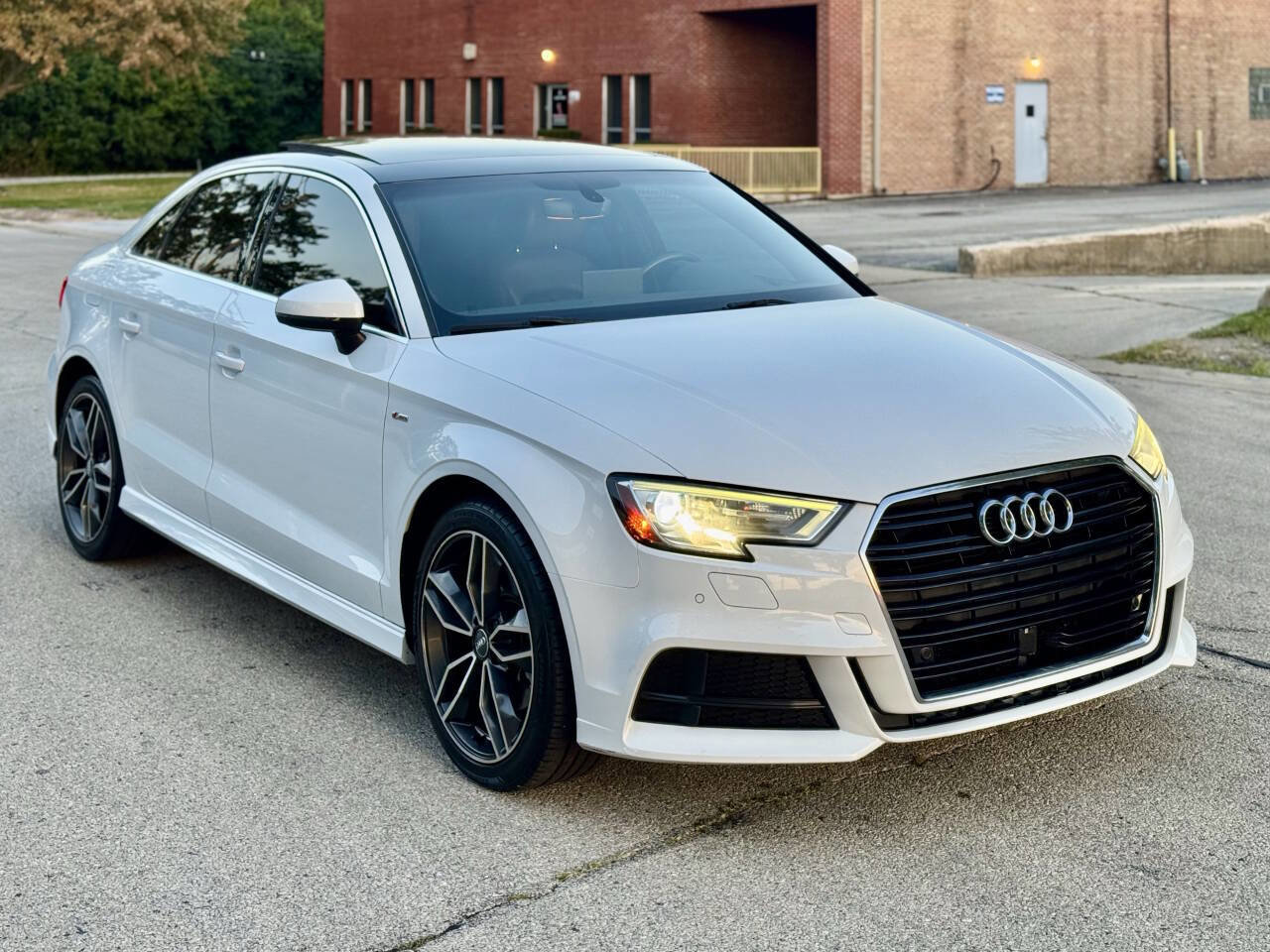 Used 2017 Audi A3 2.0T Premium Plus w/ Premium Plus Package image 2