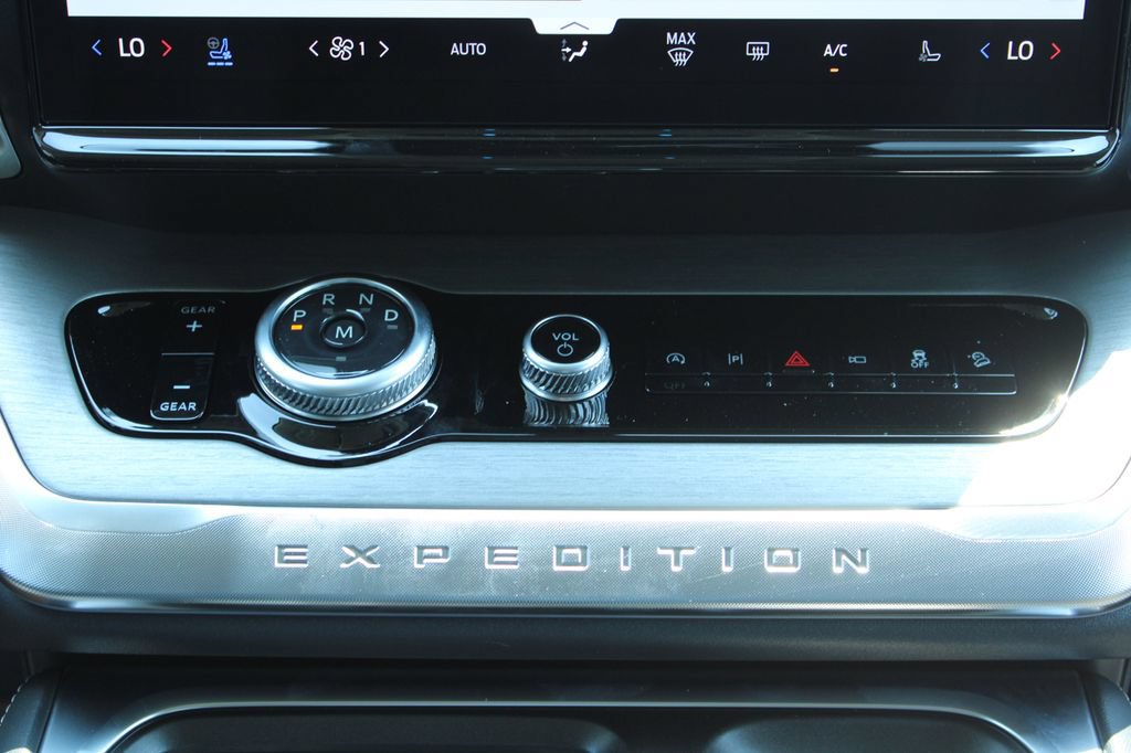 New 2027 Ford Expedition Max Platinum w/ Driver's Package AWD/4WD image 35