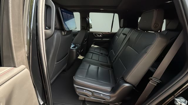 Used 2023 Chevrolet Tahoe RST AWD/4WD image 20