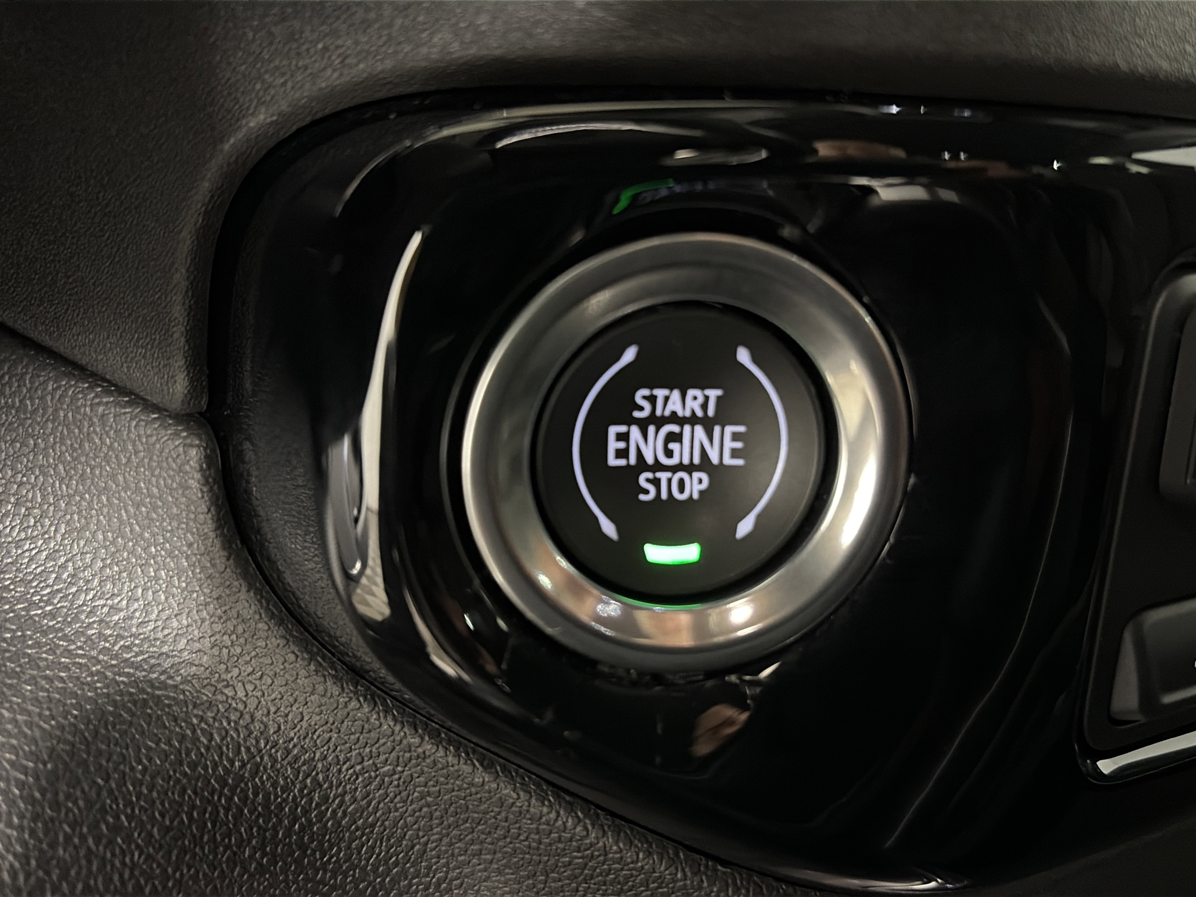 Certified 2024 Chevrolet Silverado 2500 LTZ w/ LTZ Plus Package image 34