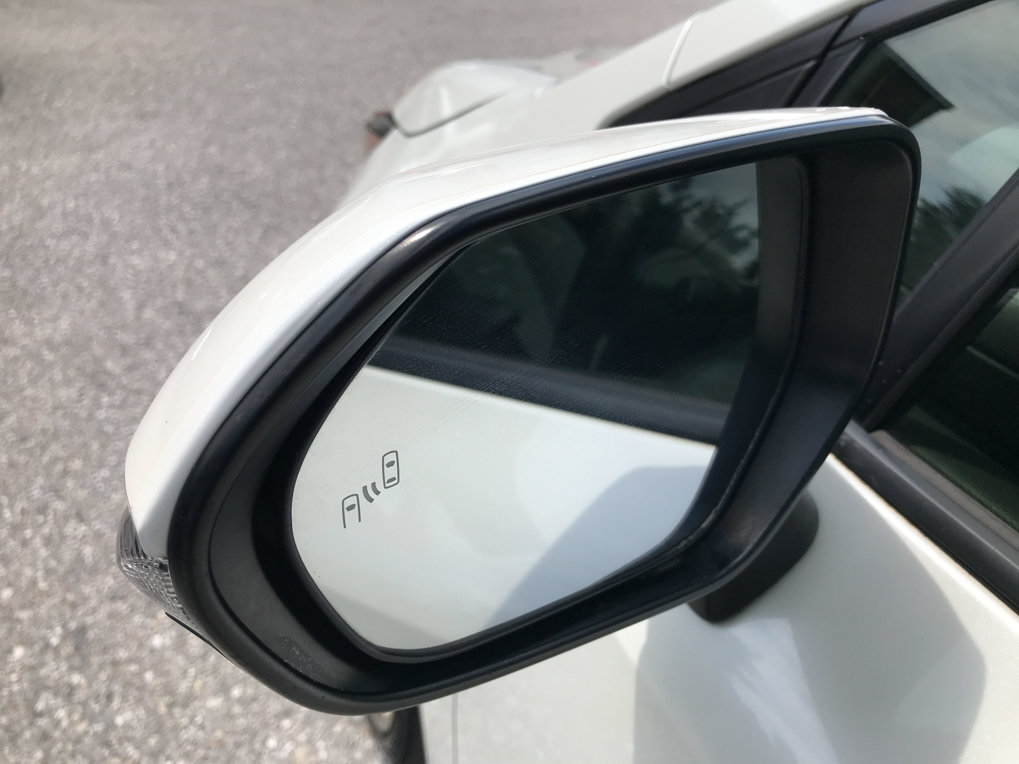 Used 2019 Toyota Corolla XSE FWD image 10