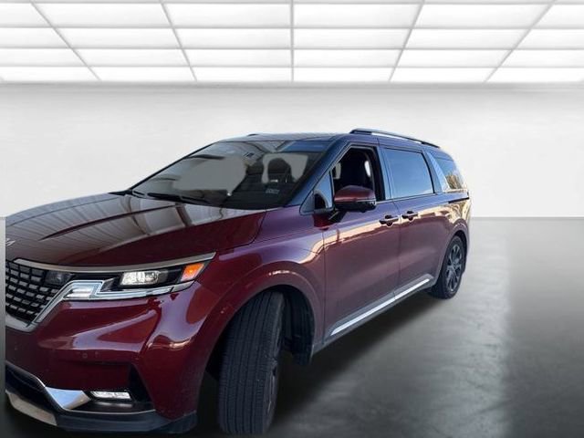 Used 2024 Kia Carnival SX Prestige image 2