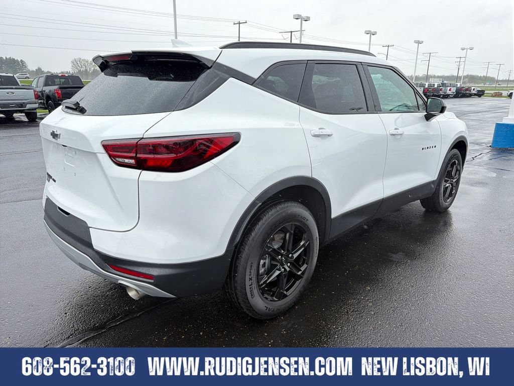 Used 2023 Chevrolet Blazer LT w/ Convenience Package AWD/4WD image 6