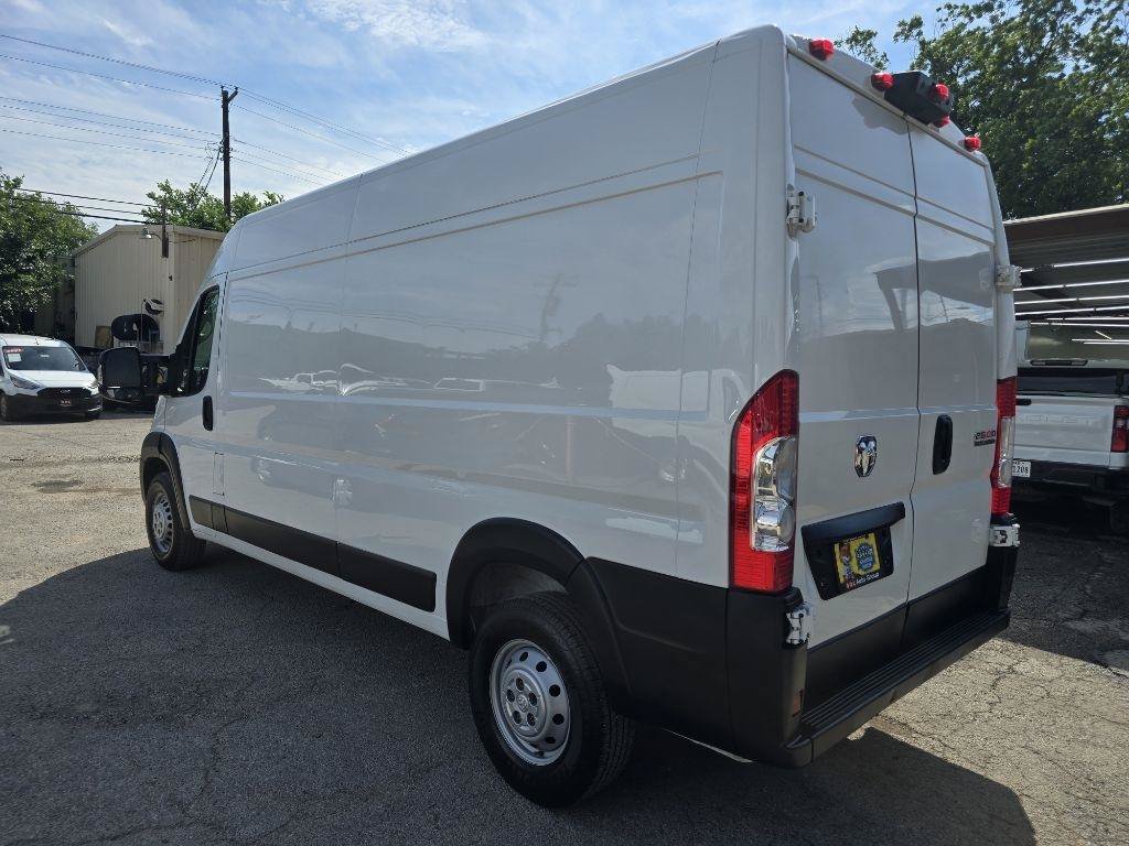 Used 2023 RAM ProMaster 2500 FWD image 4