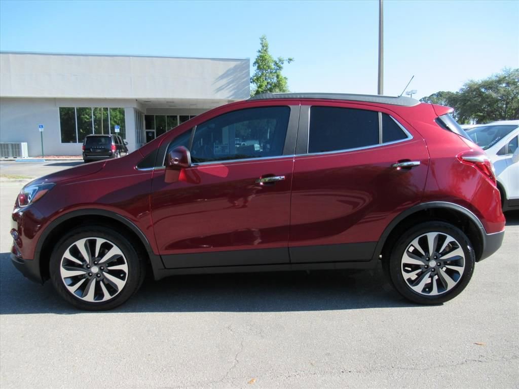 Used 2022 Buick Encore Preferred w/ Safety Package FWD image 4