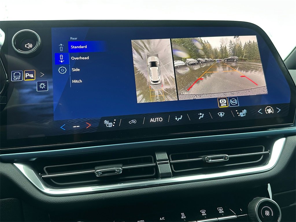 New 2026 Chevrolet Equinox EV LT image 25