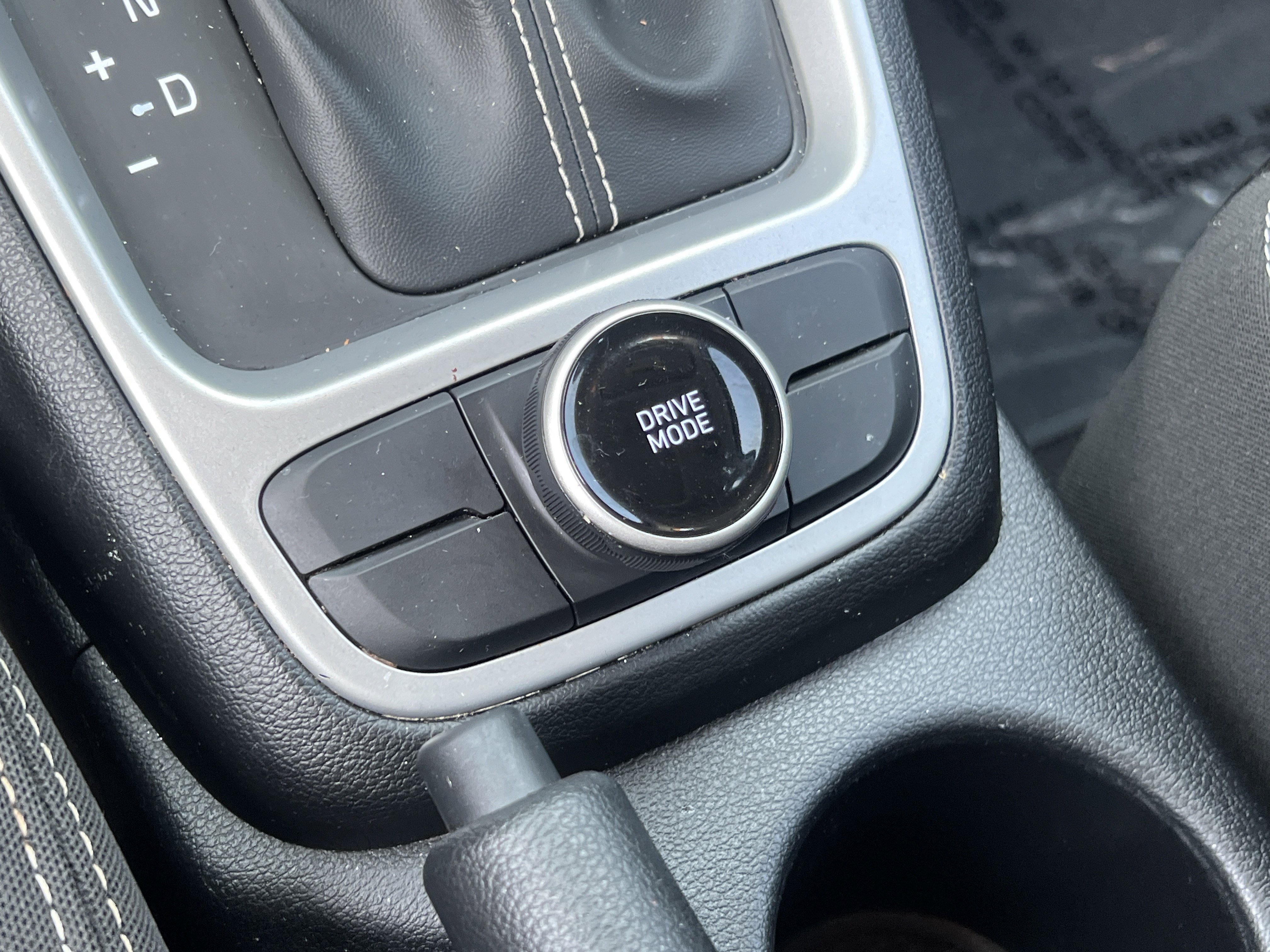 Used 2022 Hyundai Venue SEL FWD image 34