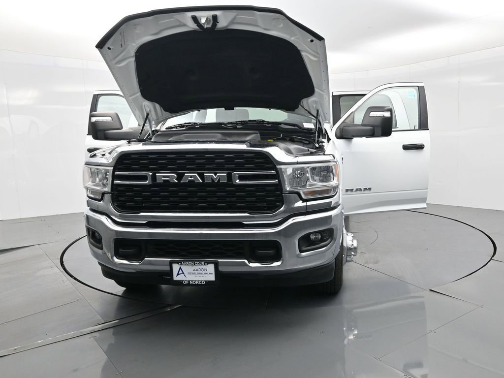 Used 2024 RAM 3500 Big Horn image 37