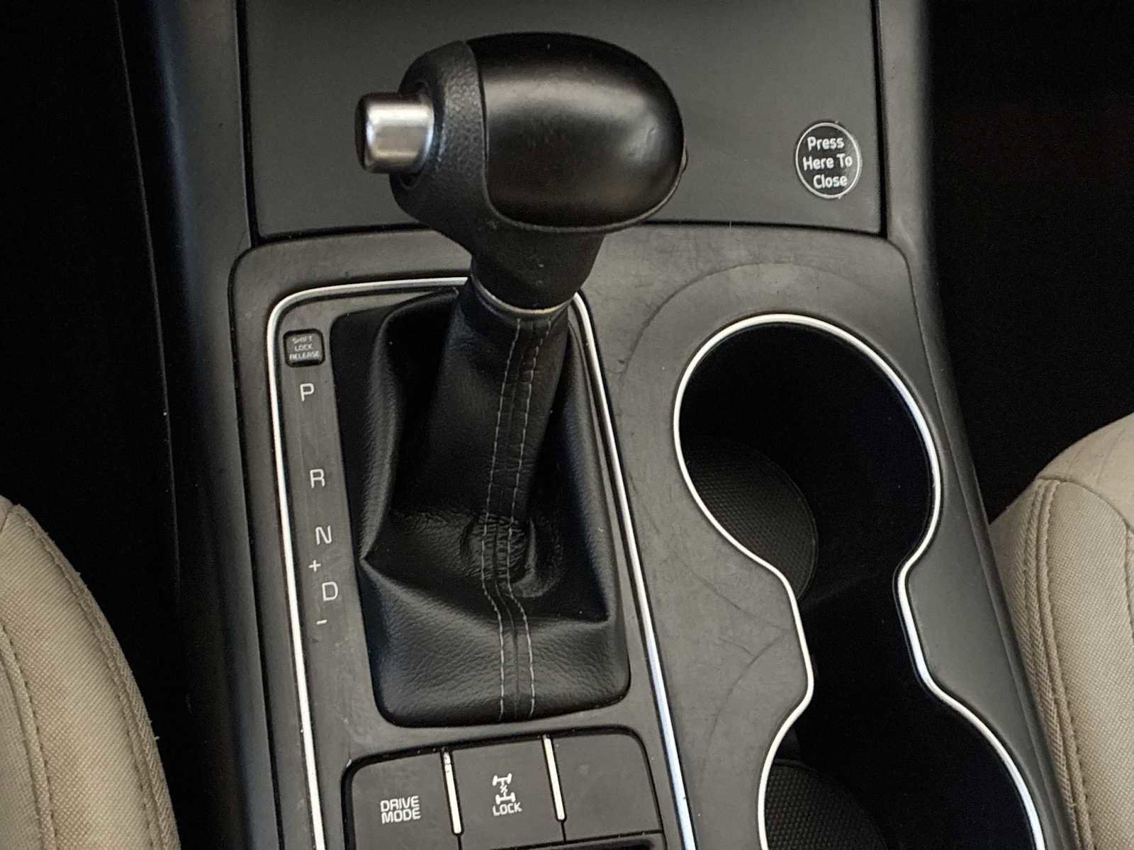 Used 2018 Kia Sorento LX image 20