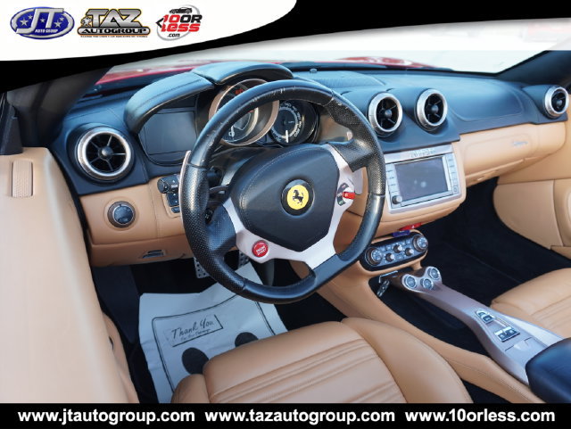 Used 2014 Ferrari California RWD image 25