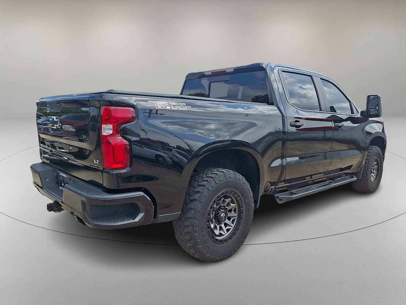 Used 2021 Chevrolet Silverado 1500 LT Trail Boss w/ Convenience Package II AWD/4WD image 11