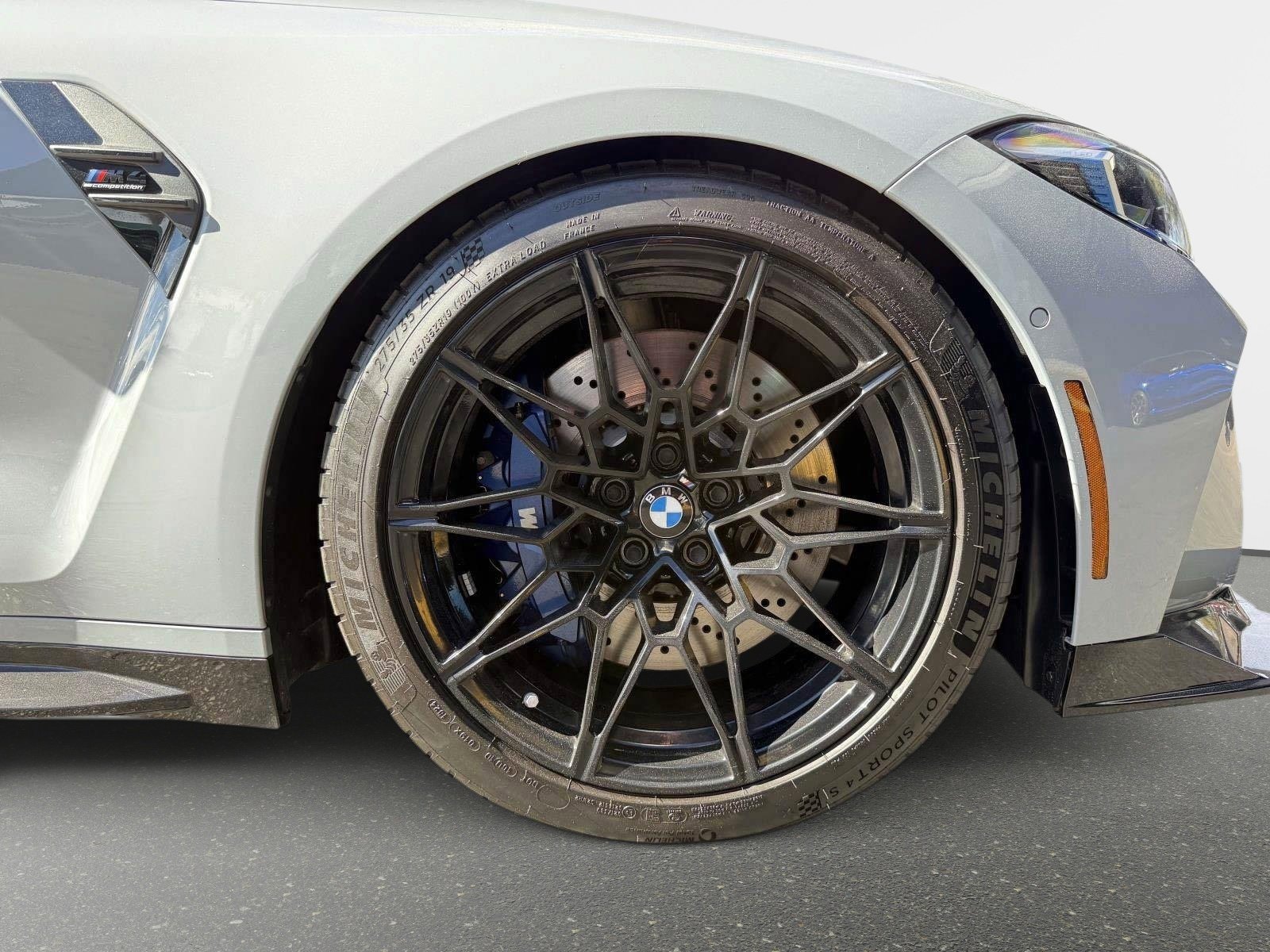 Used 2025 BMW M4 xDrive Competition w/ Executive Package image 16