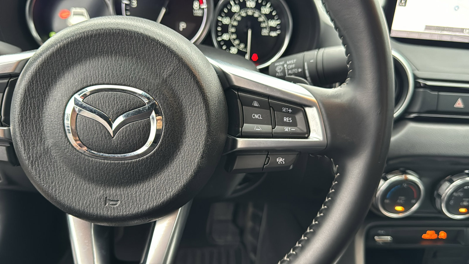 Certified 2025 MAZDA MX-5 Miata RF Grand Touring RWD image 26