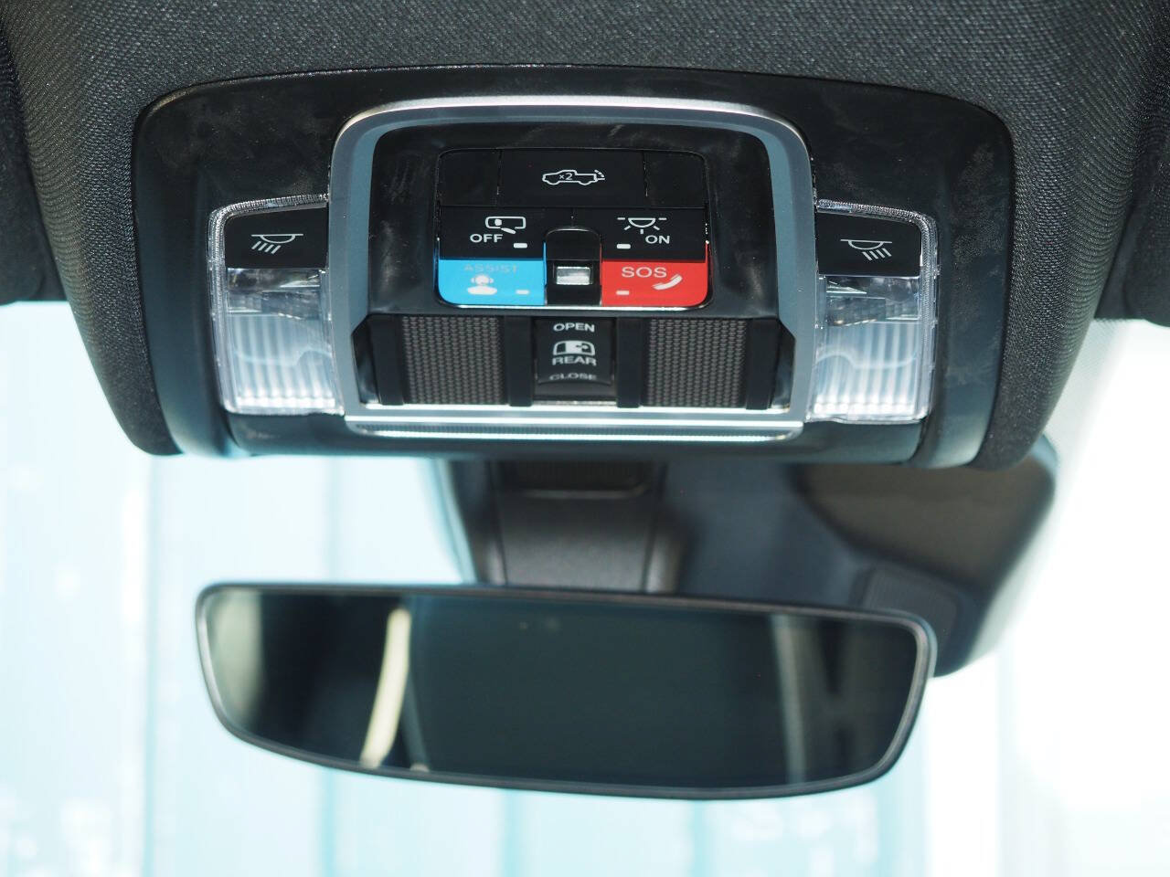 New 2026 RAM 1500 Laramie AWD/4WD image 17