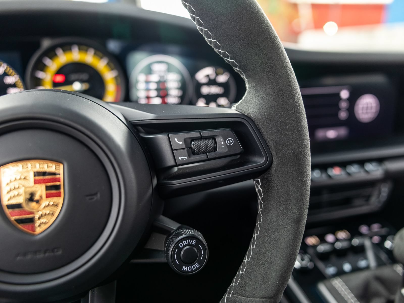 Certified 2022 Porsche 911 GT3 RWD image 40