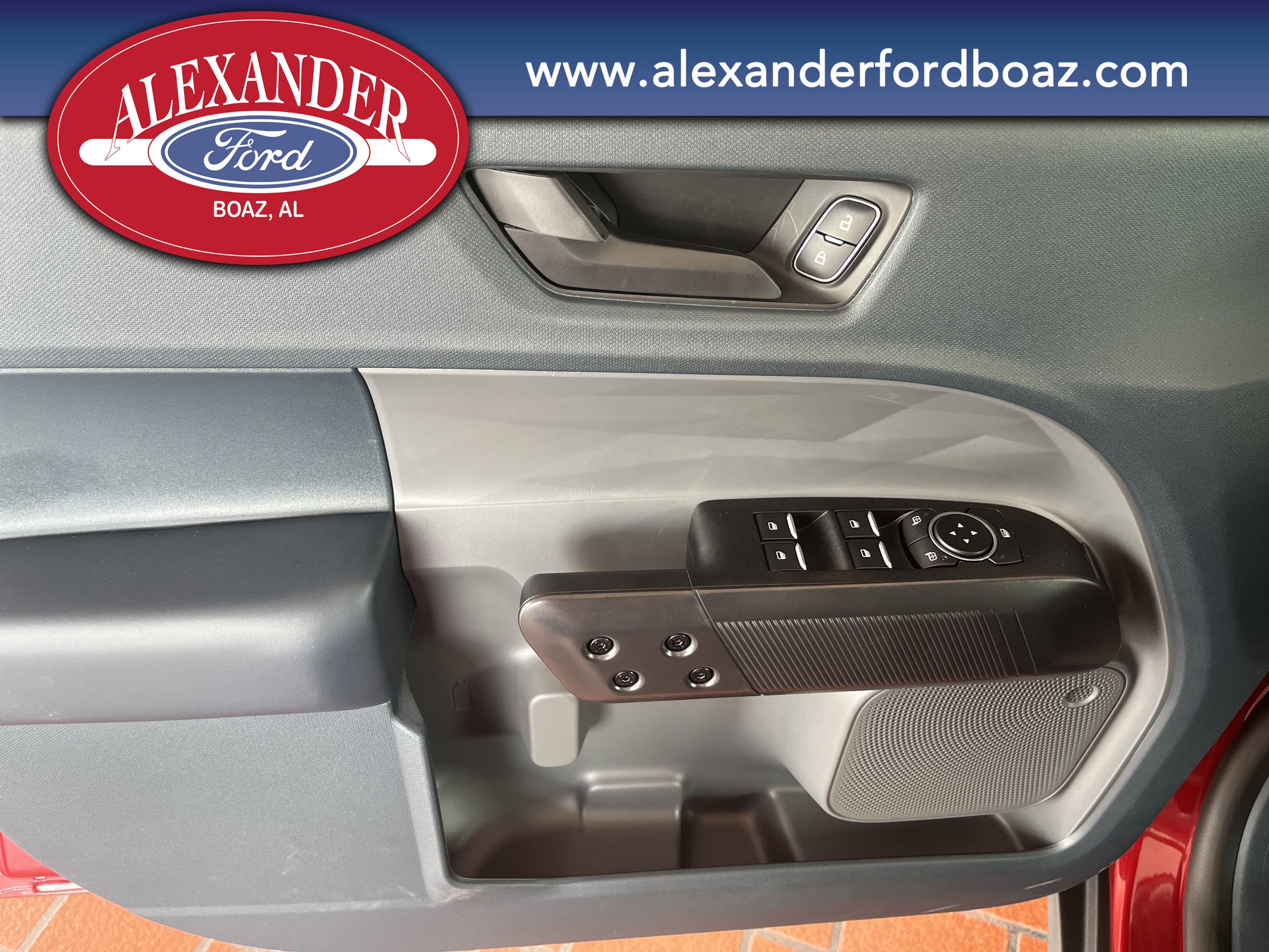 New 2025 Ford Maverick XLT w/ XLT Luxury Package image 13