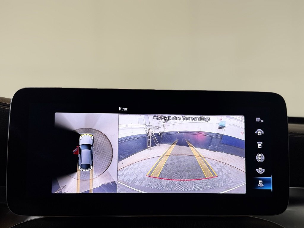 Used 2023 Mercedes-Benz GLC 300 4MATIC Coupe image 17