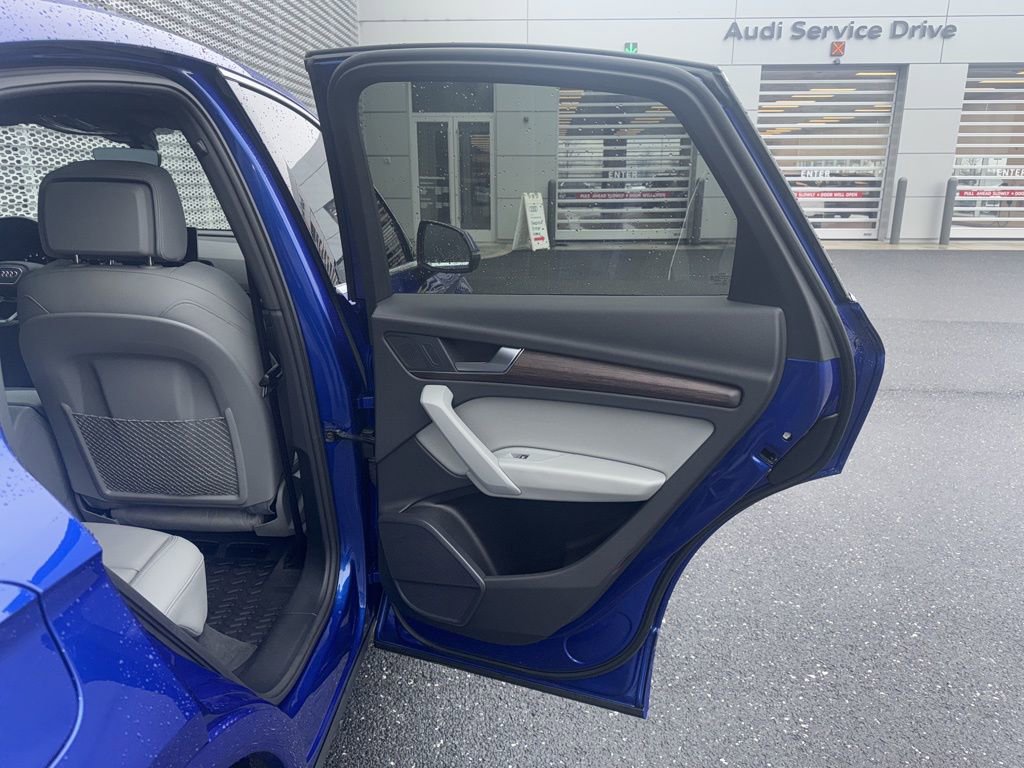 Used 2023 Audi Q5 2.0T Premium w/ Convenience Package image 26