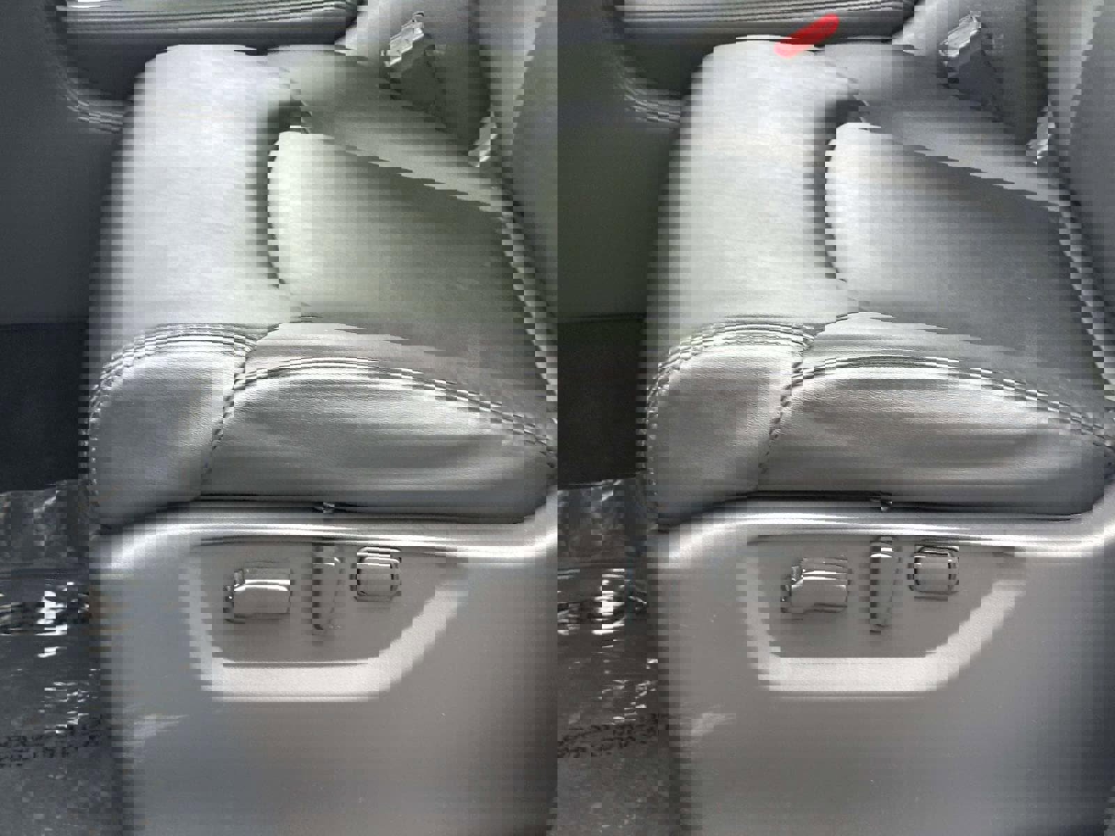 Used 2024 Nissan Armada SV image 48