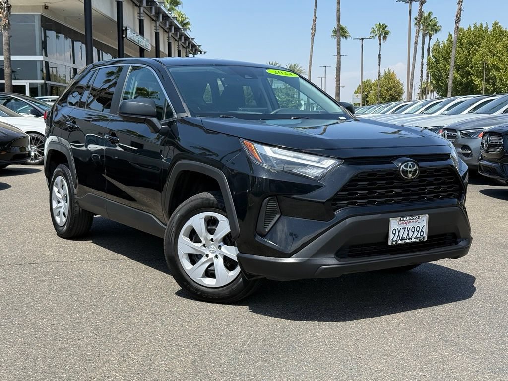 Used 2024 Toyota RAV4 LE AWD/4WD image 1