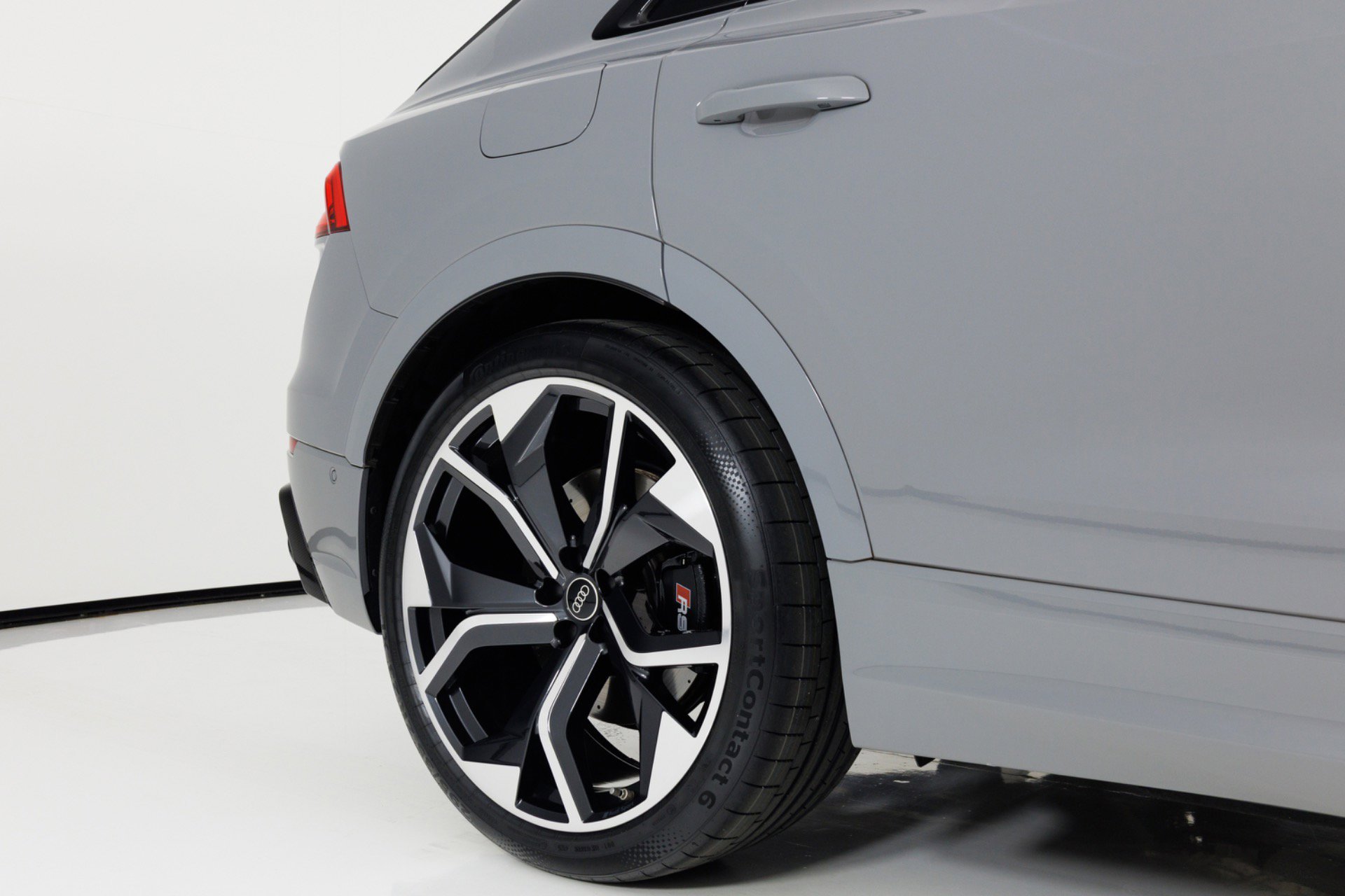 Used 2023 Audi RS Q8 AWD/4WD image 77