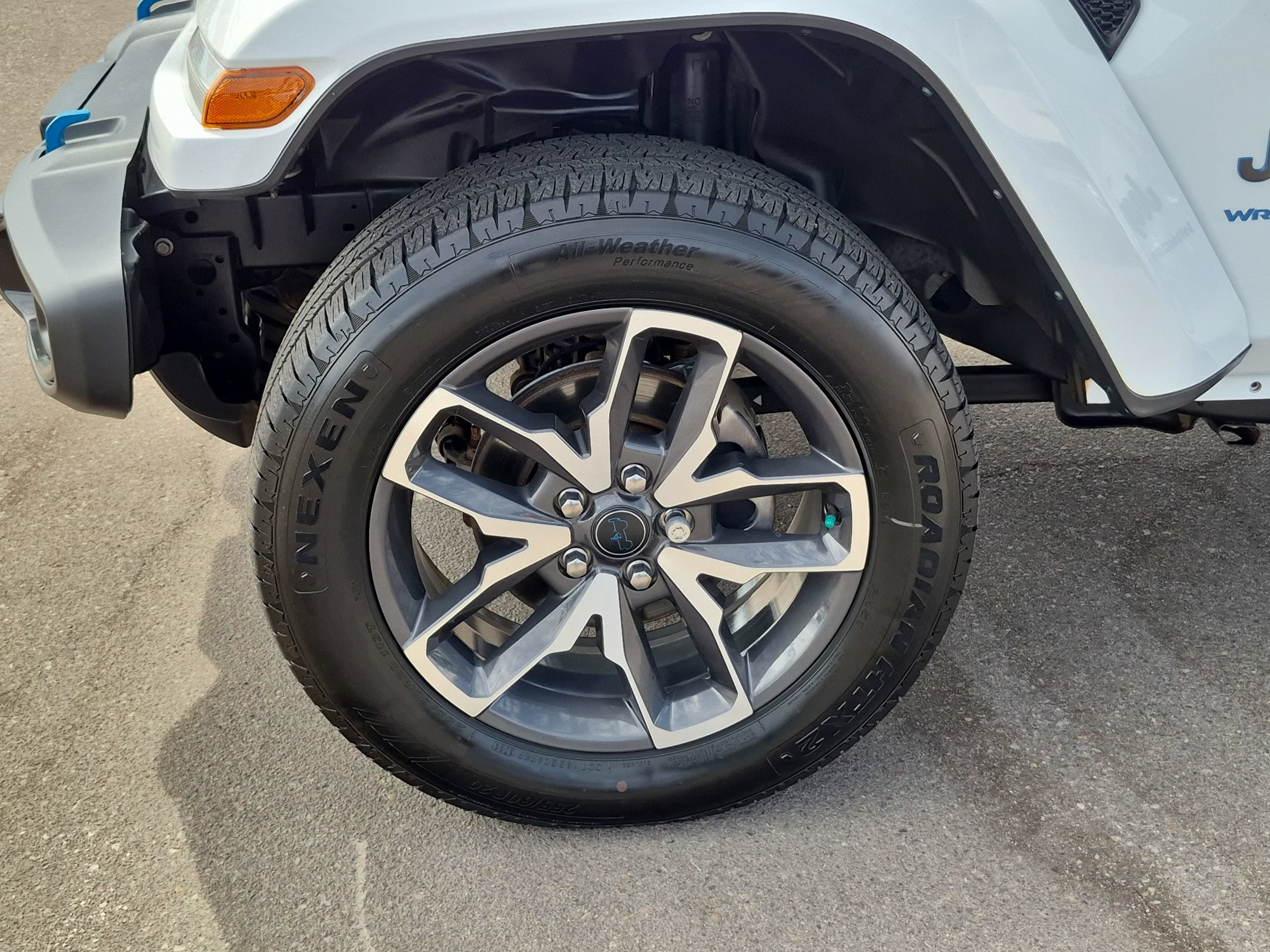 Used 2024 Jeep Wrangler Unlimited AWD/4WD image 10