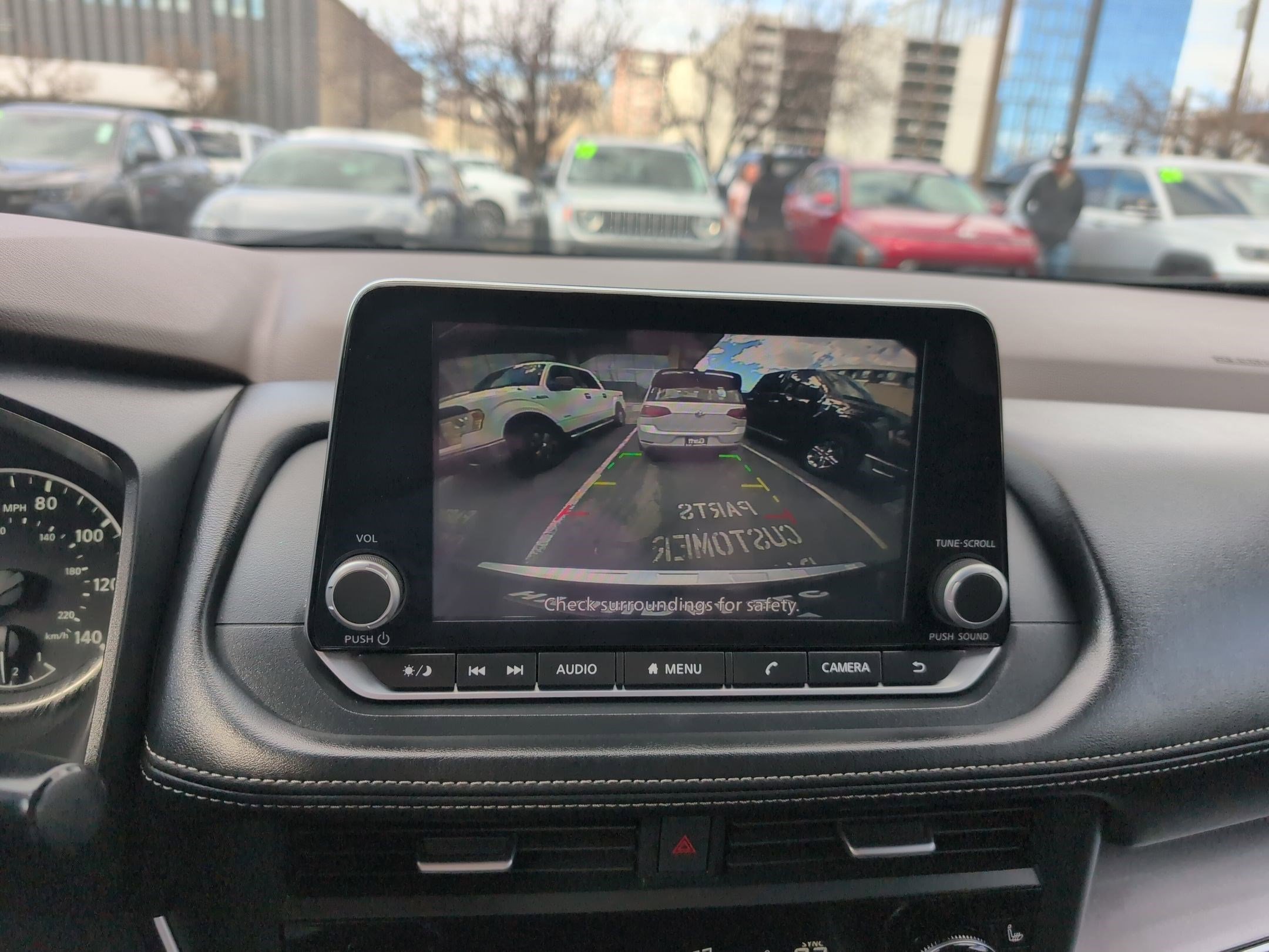 Used 2023 Nissan Rogue SV w/ SV Premium B Package image 26