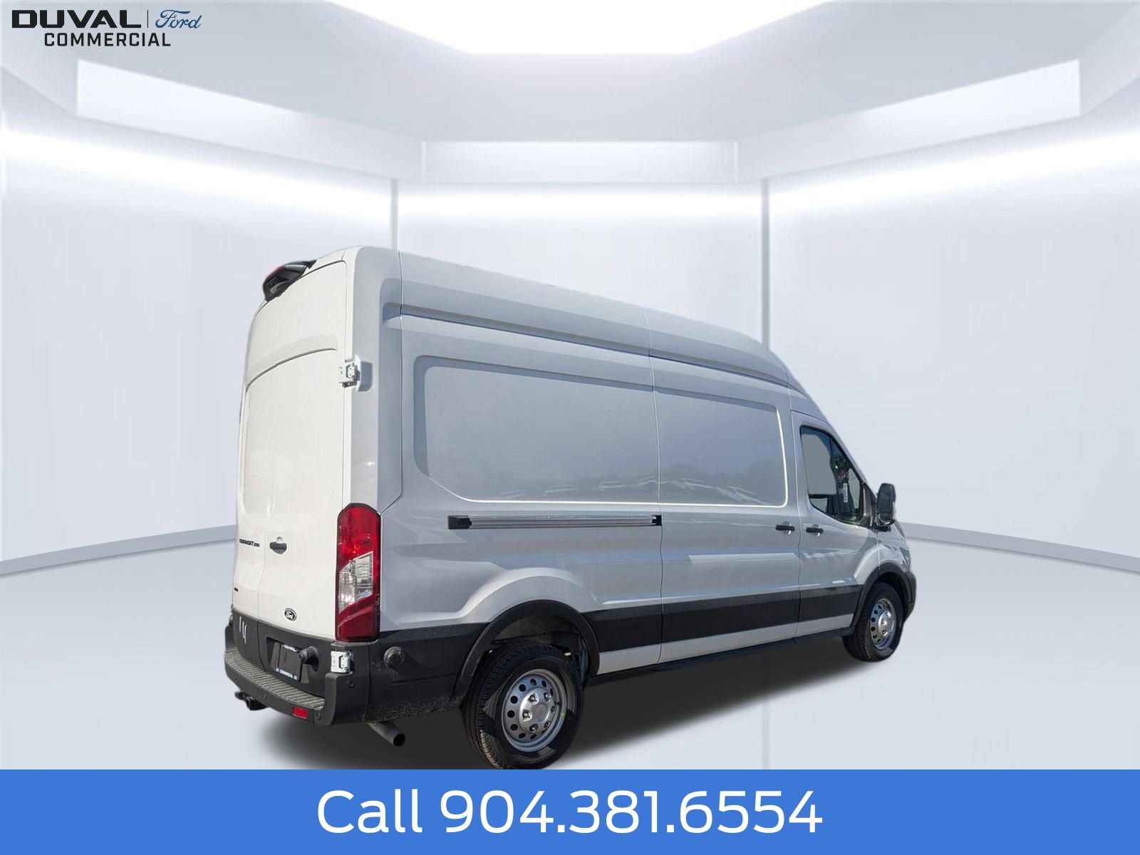 New 2026 Ford Transit 250 148 High Roof AWD image 4