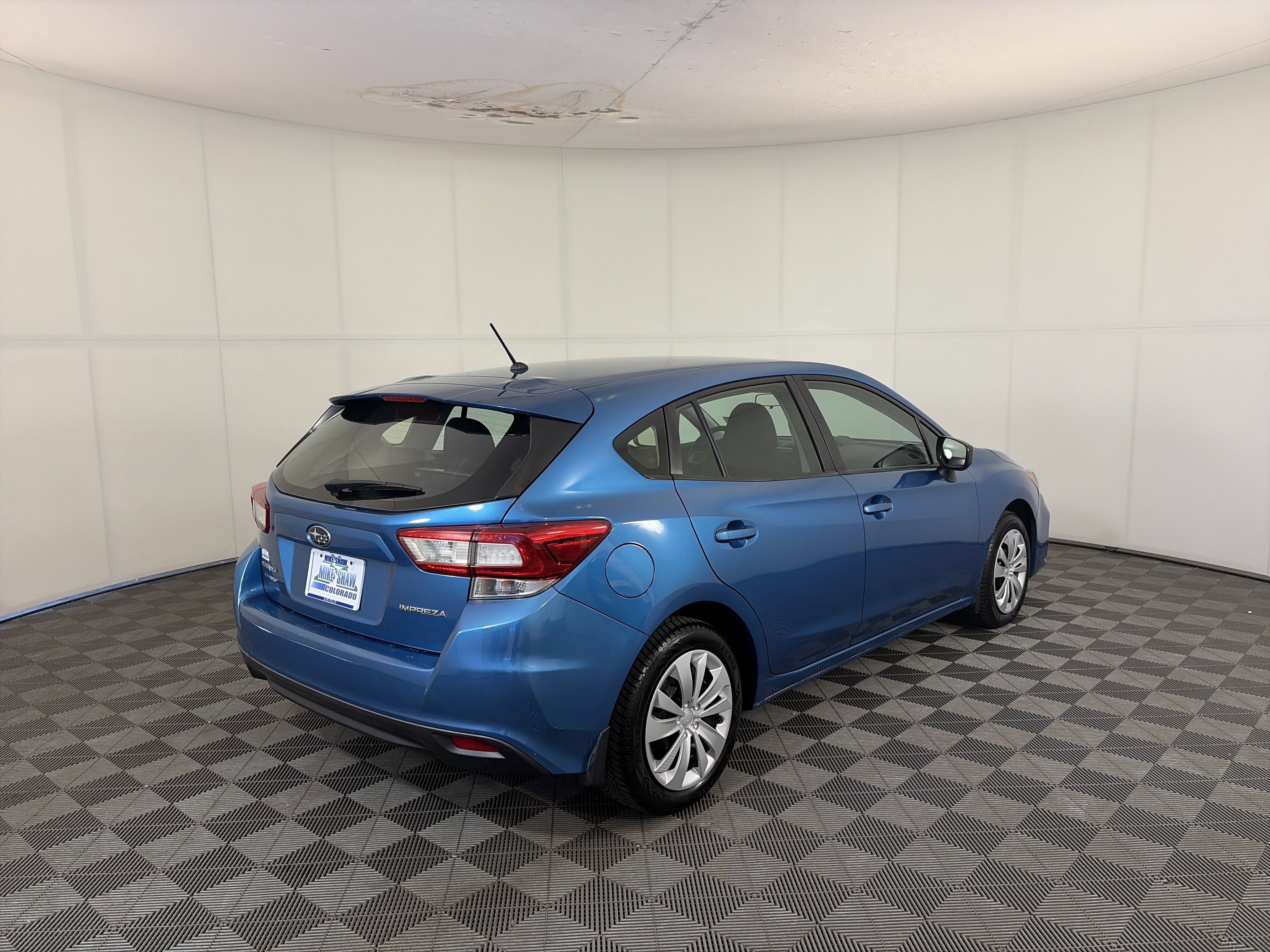 Used 2019 Subaru Impreza 2.0i image 5