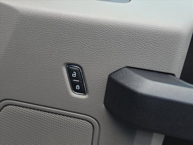Used 2018 Ford F150 XL w/ Equipment Group 101A Mid AWD/4WD image 25