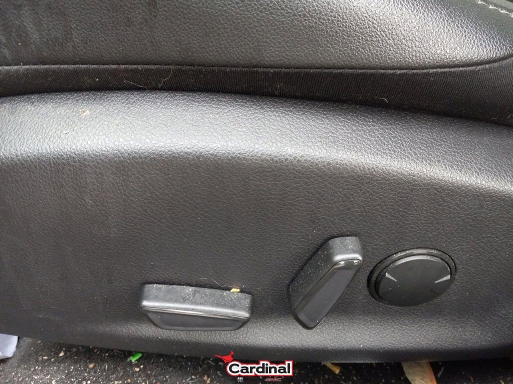 Used 2018 Ford Focus Titanium w/ Titanium Technology Package image 20