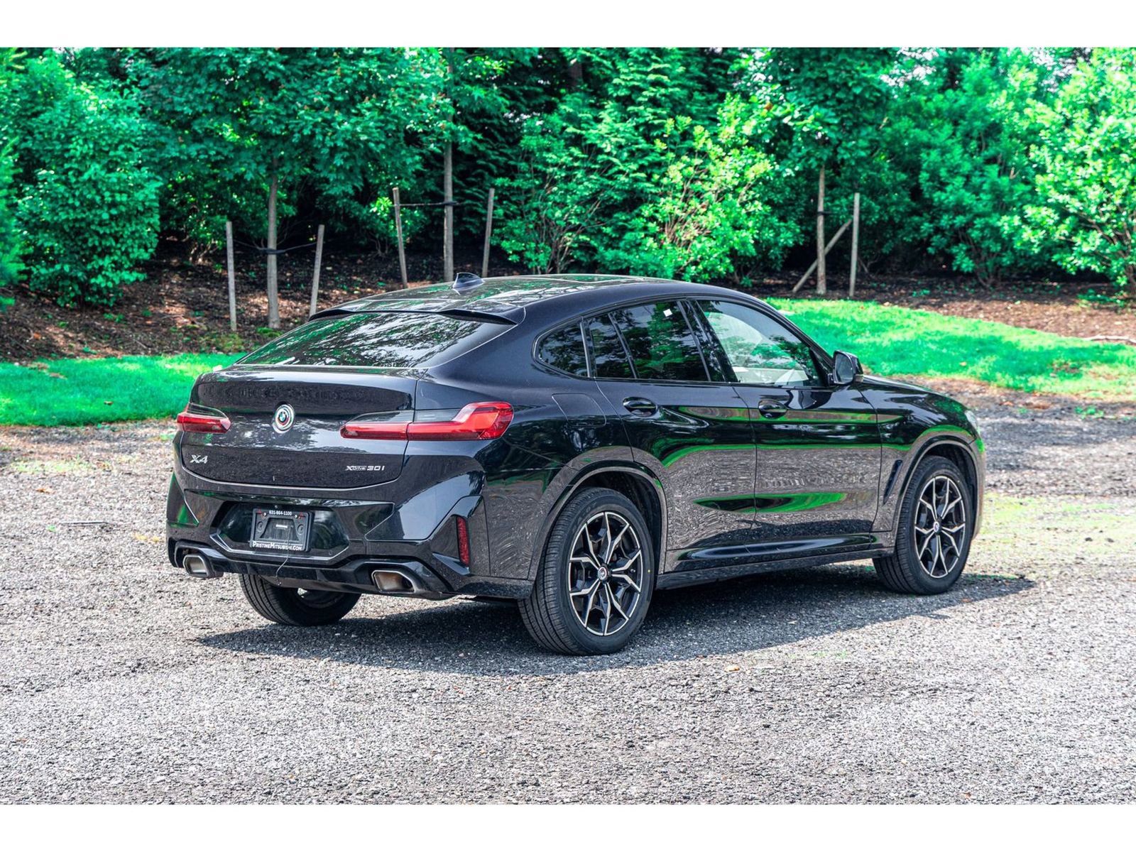 Used 2022 BMW X4 xDrive30i w/ M Sport Package 2 AWD/4WD image 8