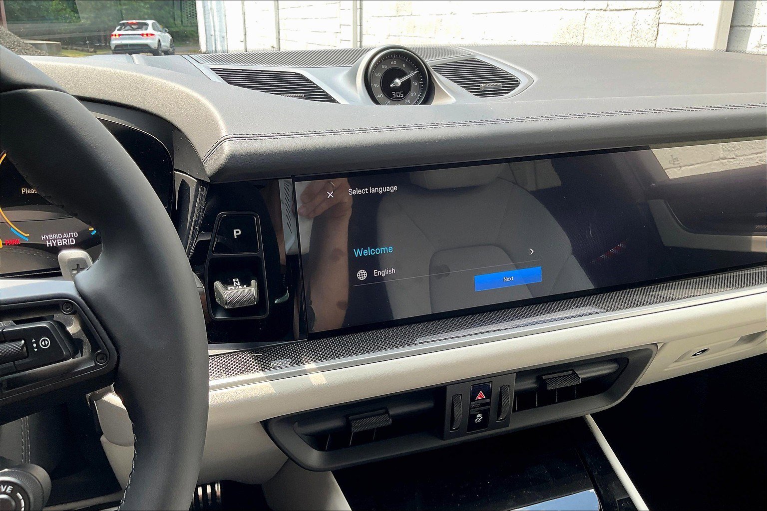 New 2025 Porsche Cayenne Turbo image 9