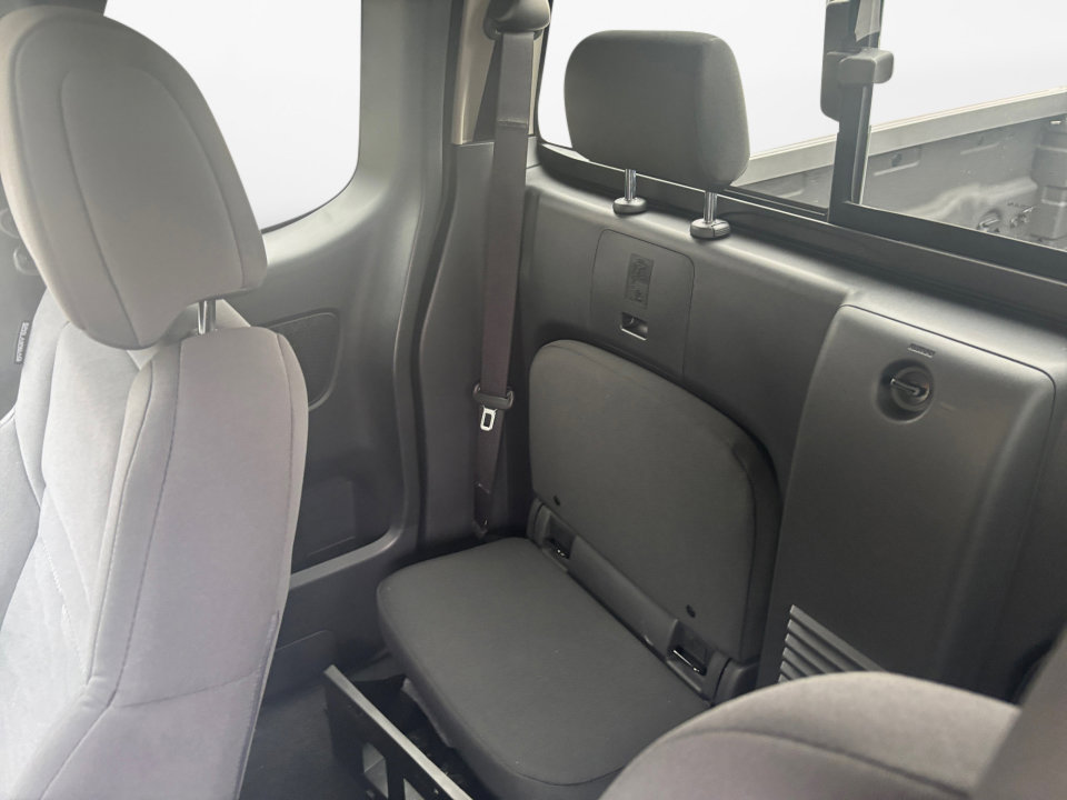 Used 2026 Nissan Frontier S w/ S Utility Package image 13