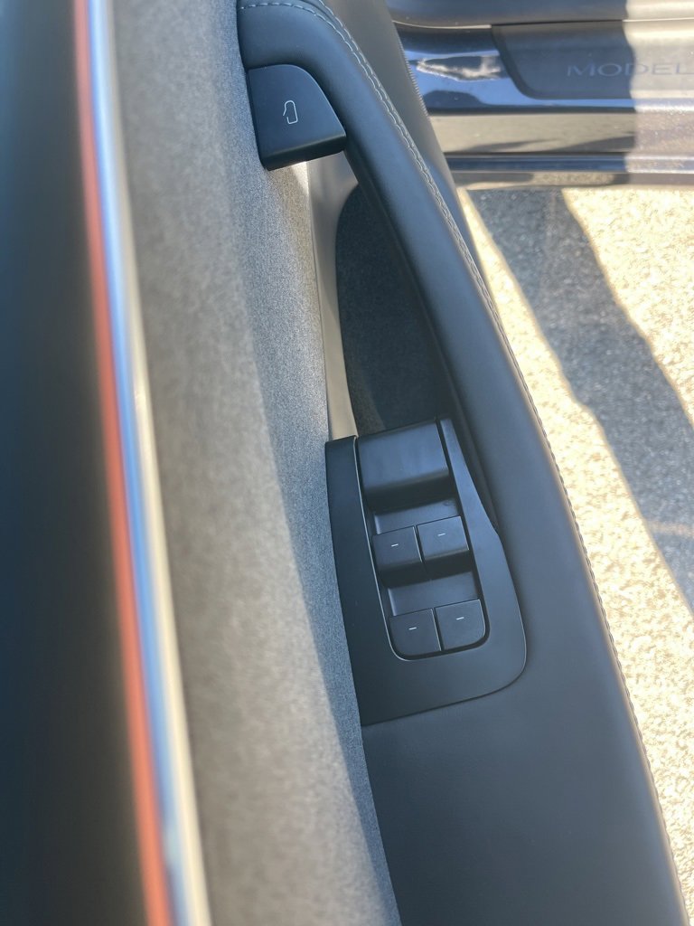 Used 2025 Tesla Model 3 Long Range image 25