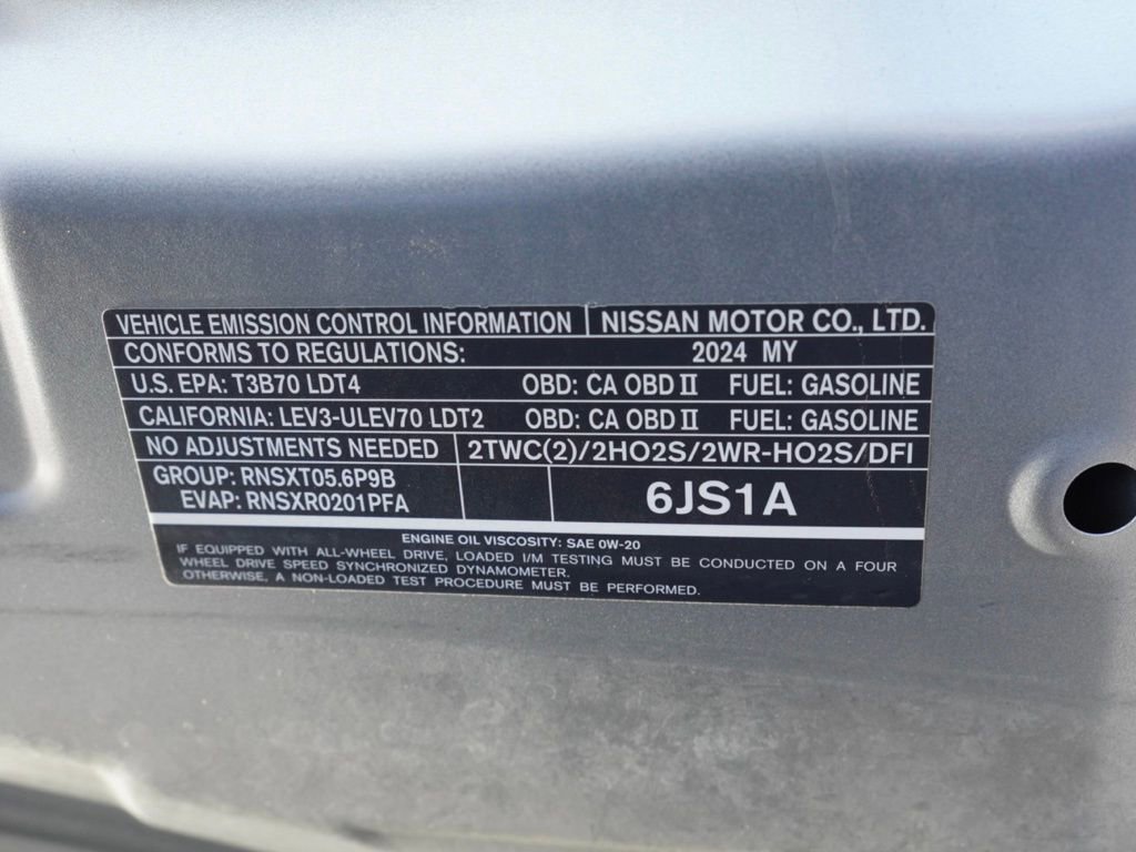 Used 2024 Nissan Armada SL w/ Captain's Chairs Package image 27