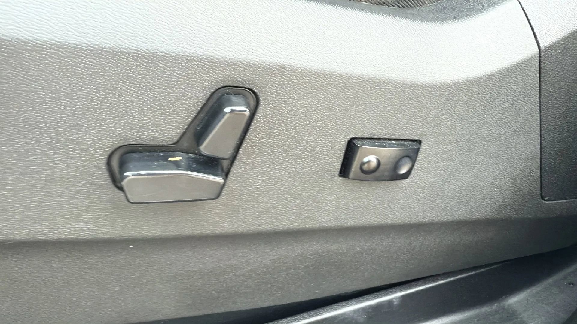 Used 2015 Dodge Grand Caravan R/T FWD image 20