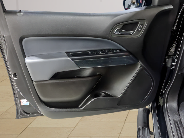 Used 2022 Chevrolet Colorado Z71 RWD image 22