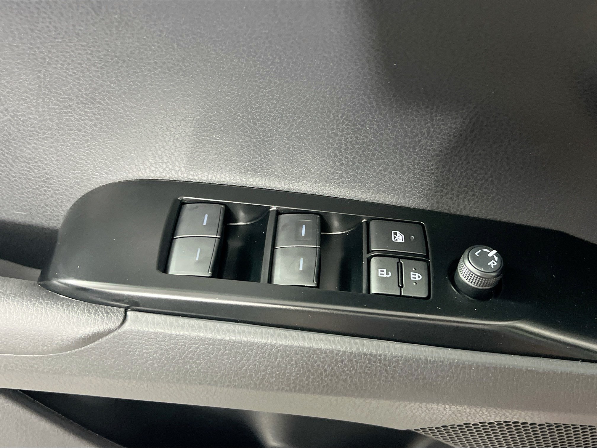 New 2026 Toyota Camry SE FWD image 16