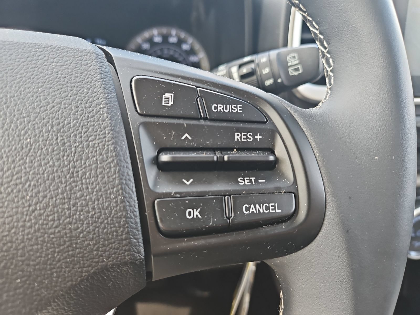 Used 2022 Hyundai Venue SEL FWD image 23