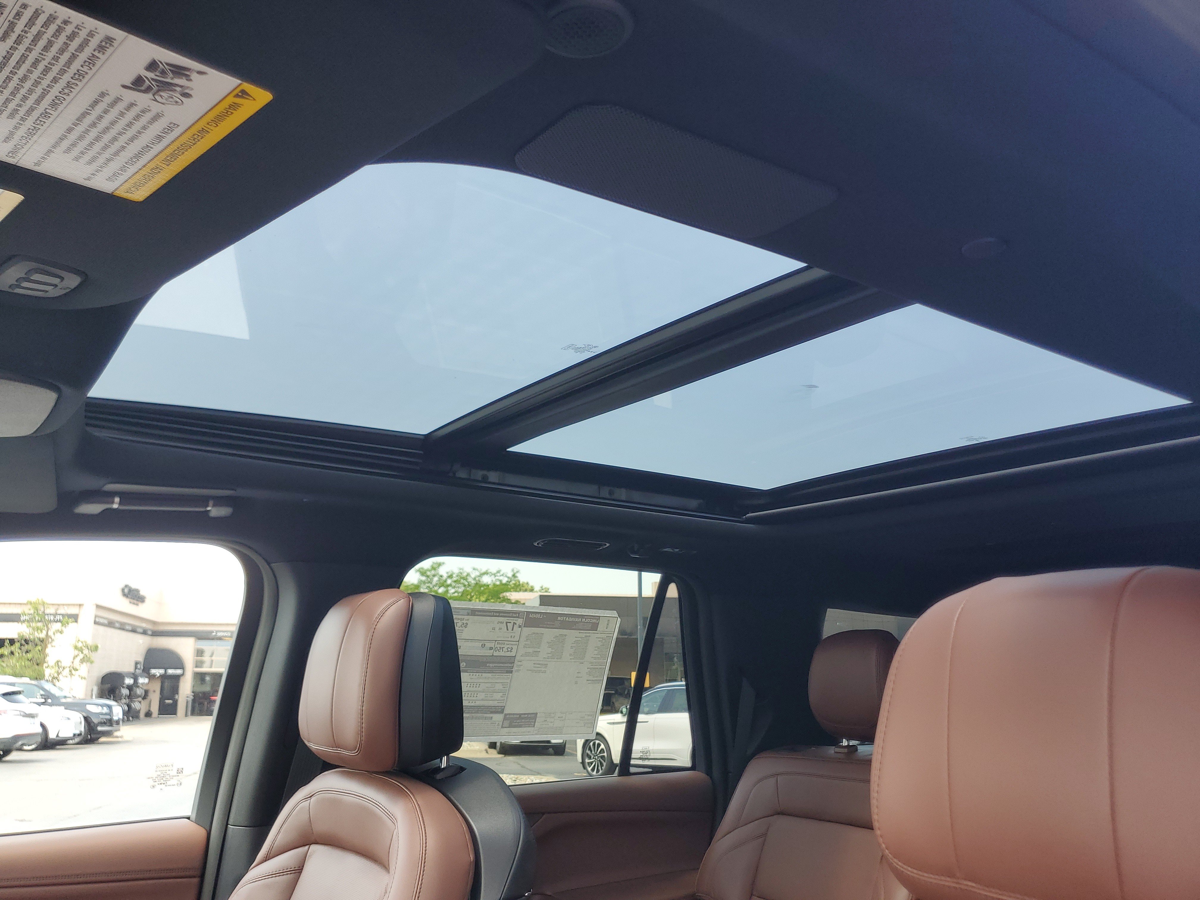 New 2027 Lincoln Navigator Reserve AWD/4WD image 11