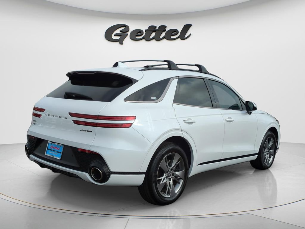 Used 2025 Genesis GV70 3.5T Sport image 4