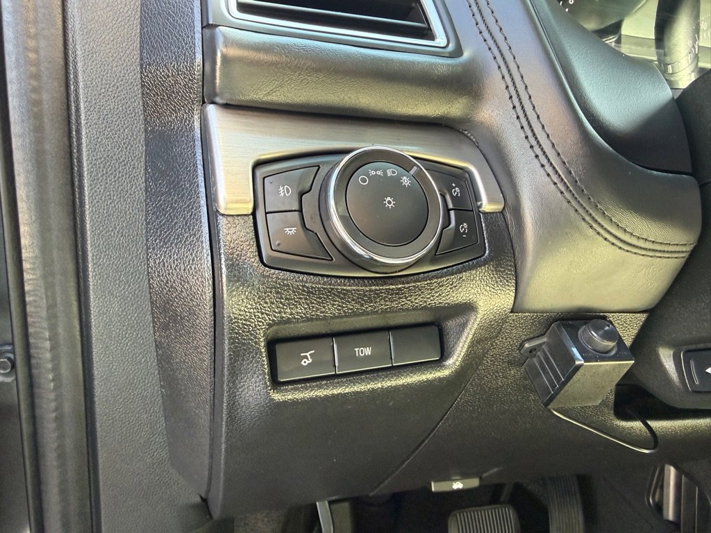 Used 2018 Ford Explorer Platinum AWD/4WD image 20