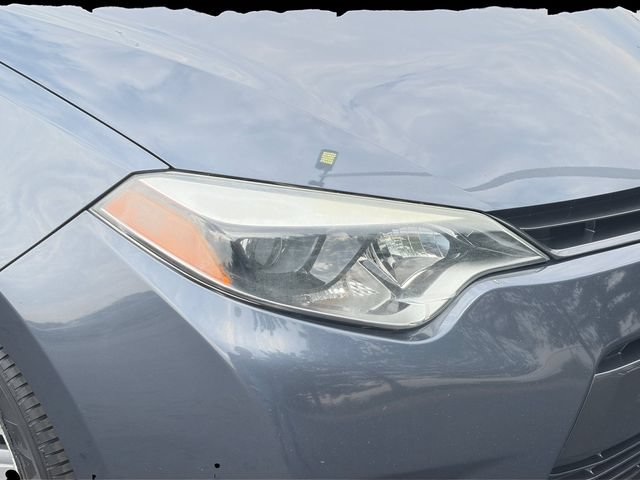Used 2015 Toyota Corolla LE FWD image 34