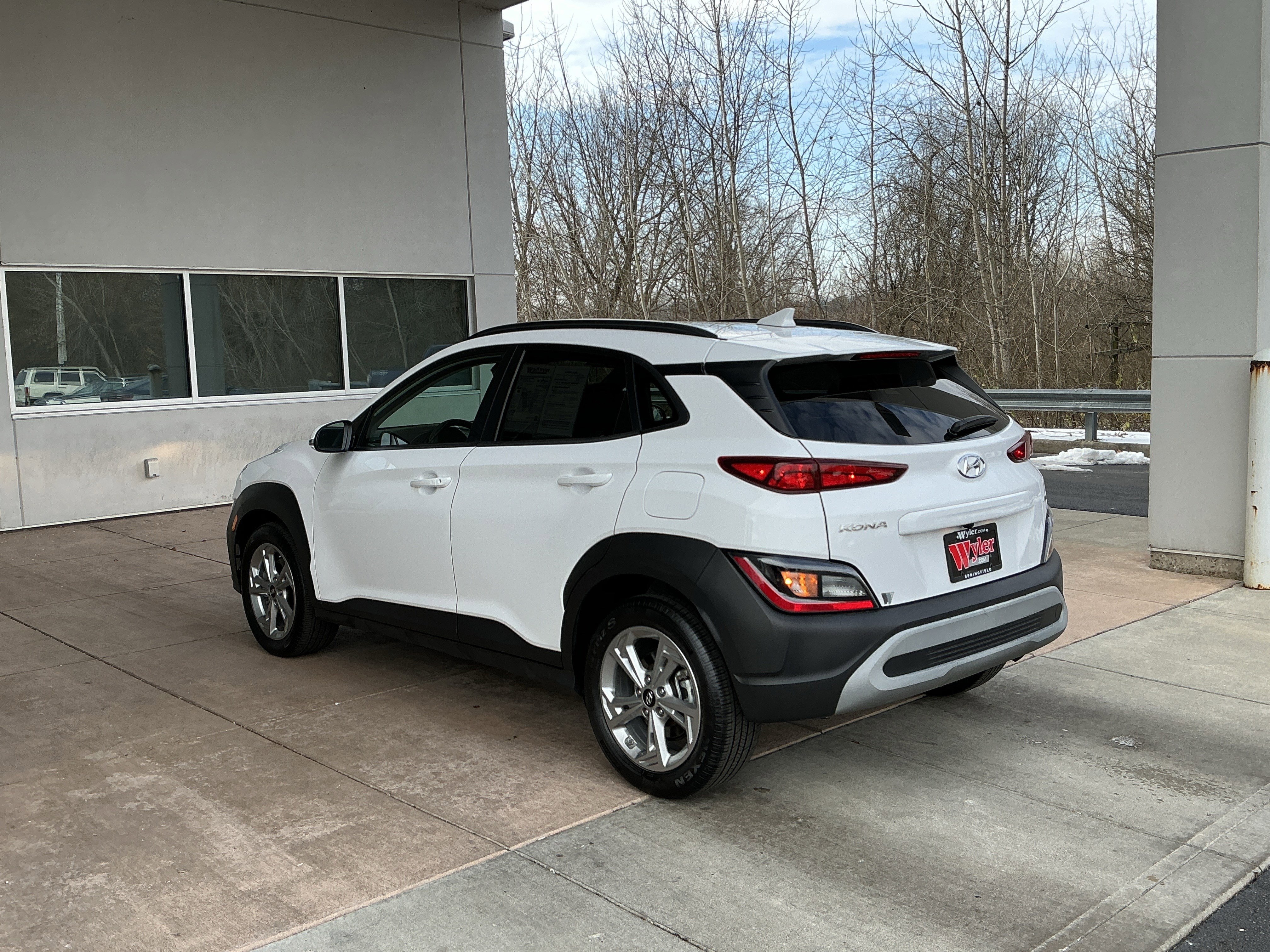 Used 2023 Hyundai Kona SEL w/ Convenience Package image 20